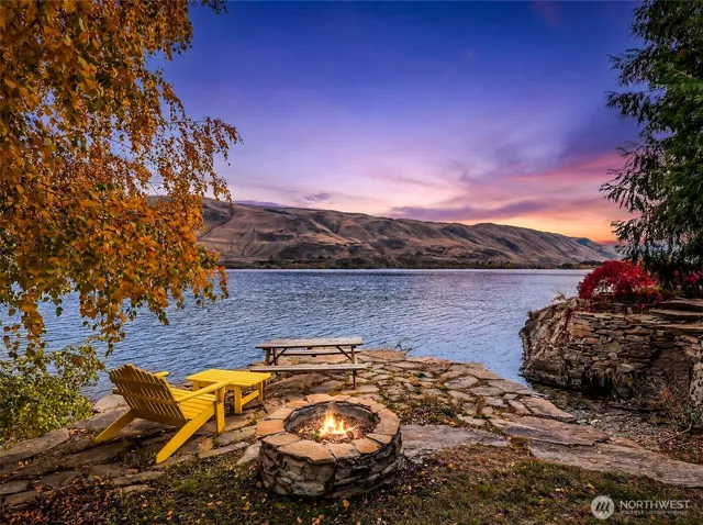 $1,550,000 | 7405 Us Highway, Wenatchee, WA 98801