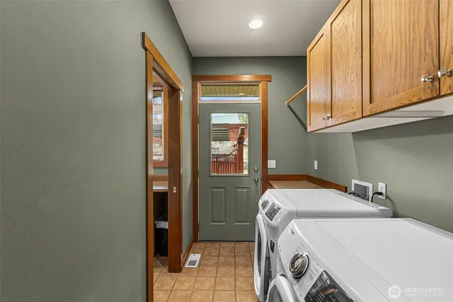 $1,550,000 | 7405 Us Highway, Wenatchee, WA 98801