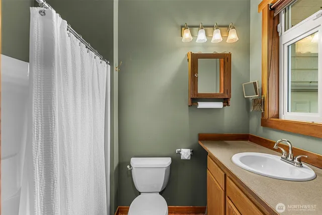 $1,550,000 | 7405 Us Highway, Wenatchee, WA 98801