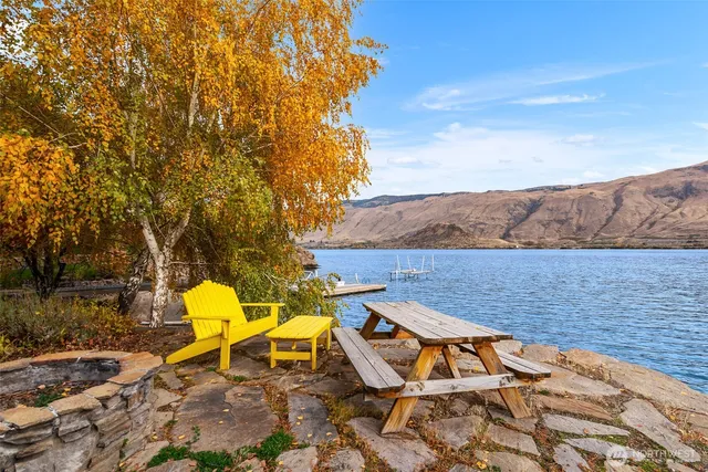 $1,550,000 | 7405 Us Highway, Wenatchee, WA 98801