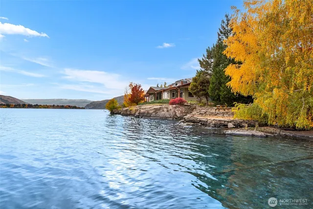 $1,550,000 | 7405 Us Highway, Wenatchee, WA 98801