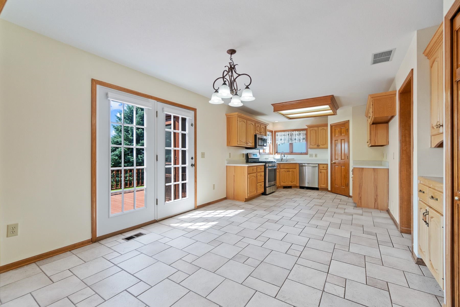 11708 Redding Drive Fort Wayne, IN 46814 - Photo 13 of 35