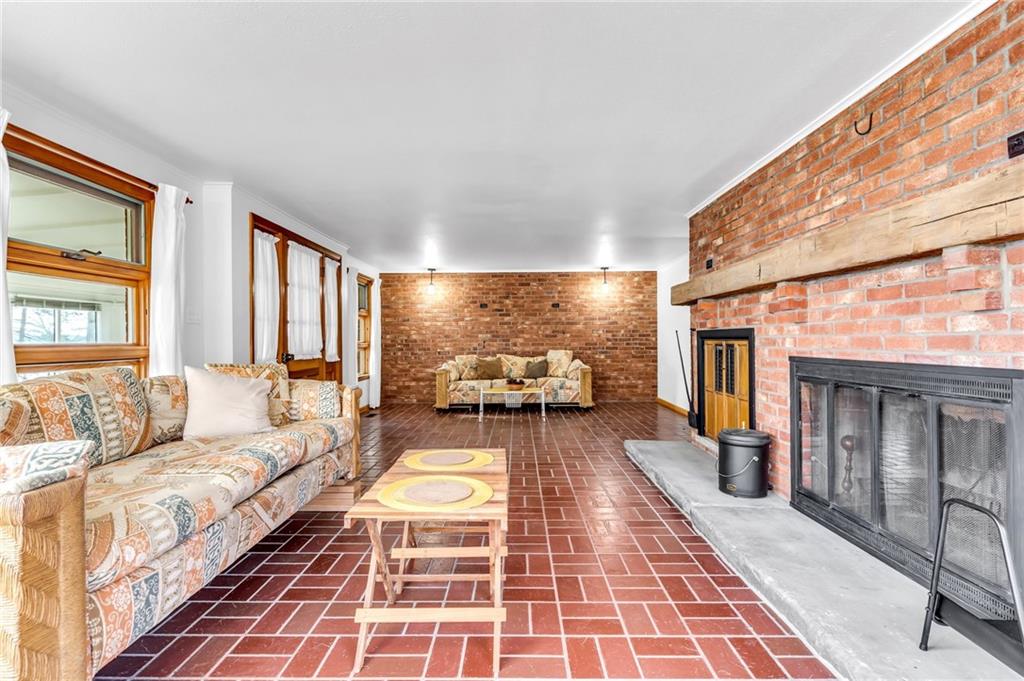 5802 Maple Way Jamestown, PA 16134 - Photo 5 of 24 a living room with a couch and a table