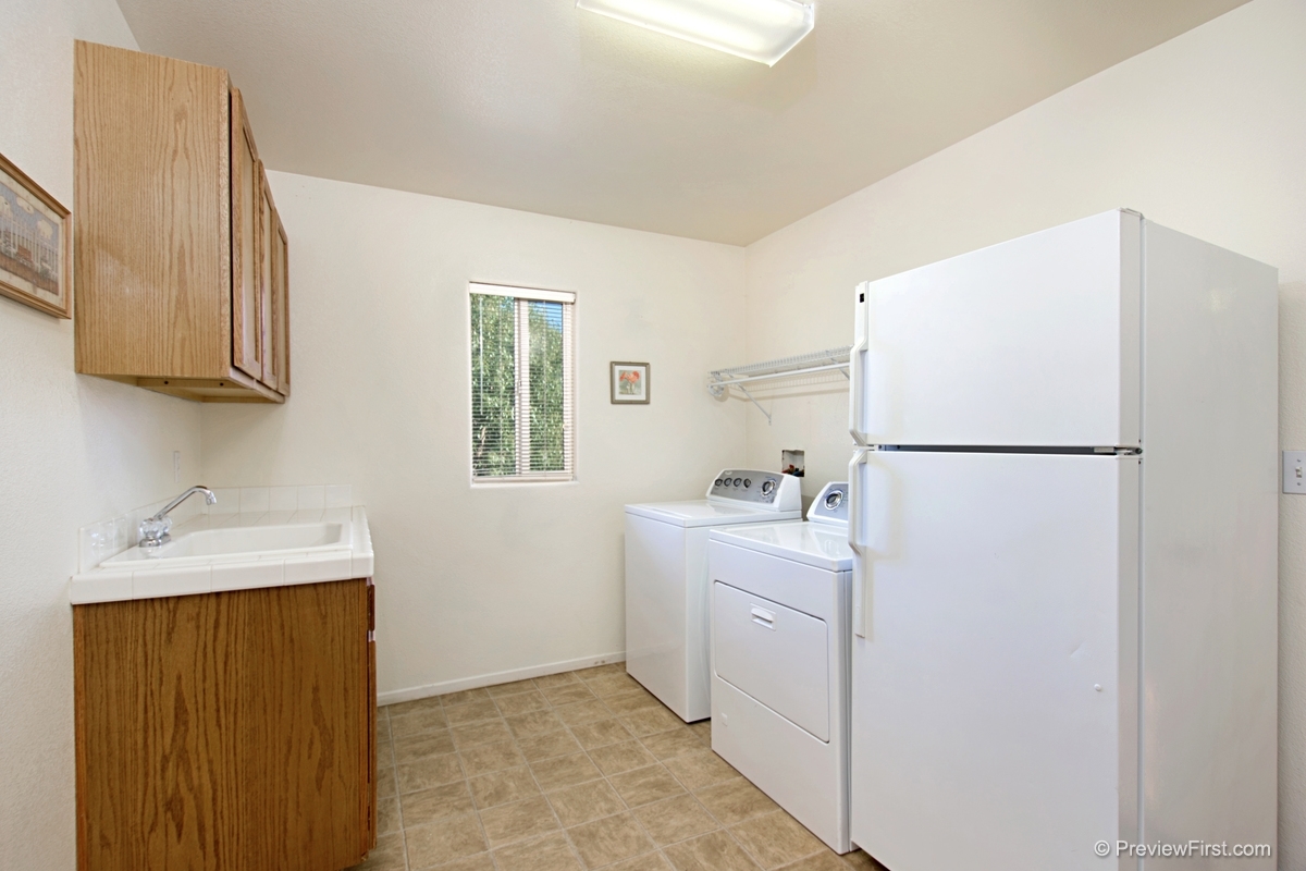 9746 Sierra Madre Road Spring Valley, CA 91977 - Photo 11 of 25
