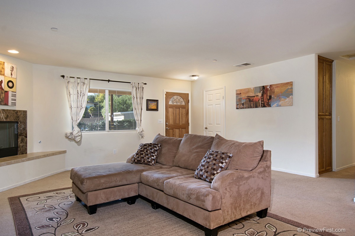 9746 Sierra Madre Road Spring Valley, CA 91977 - Photo 5 of 25