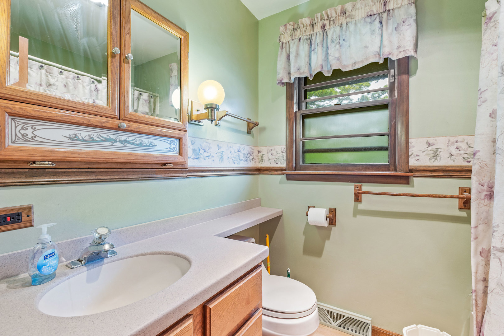 1025 Bode Road Elgin, IL 60120 - Photo 17 of 37 Gallery Image 17