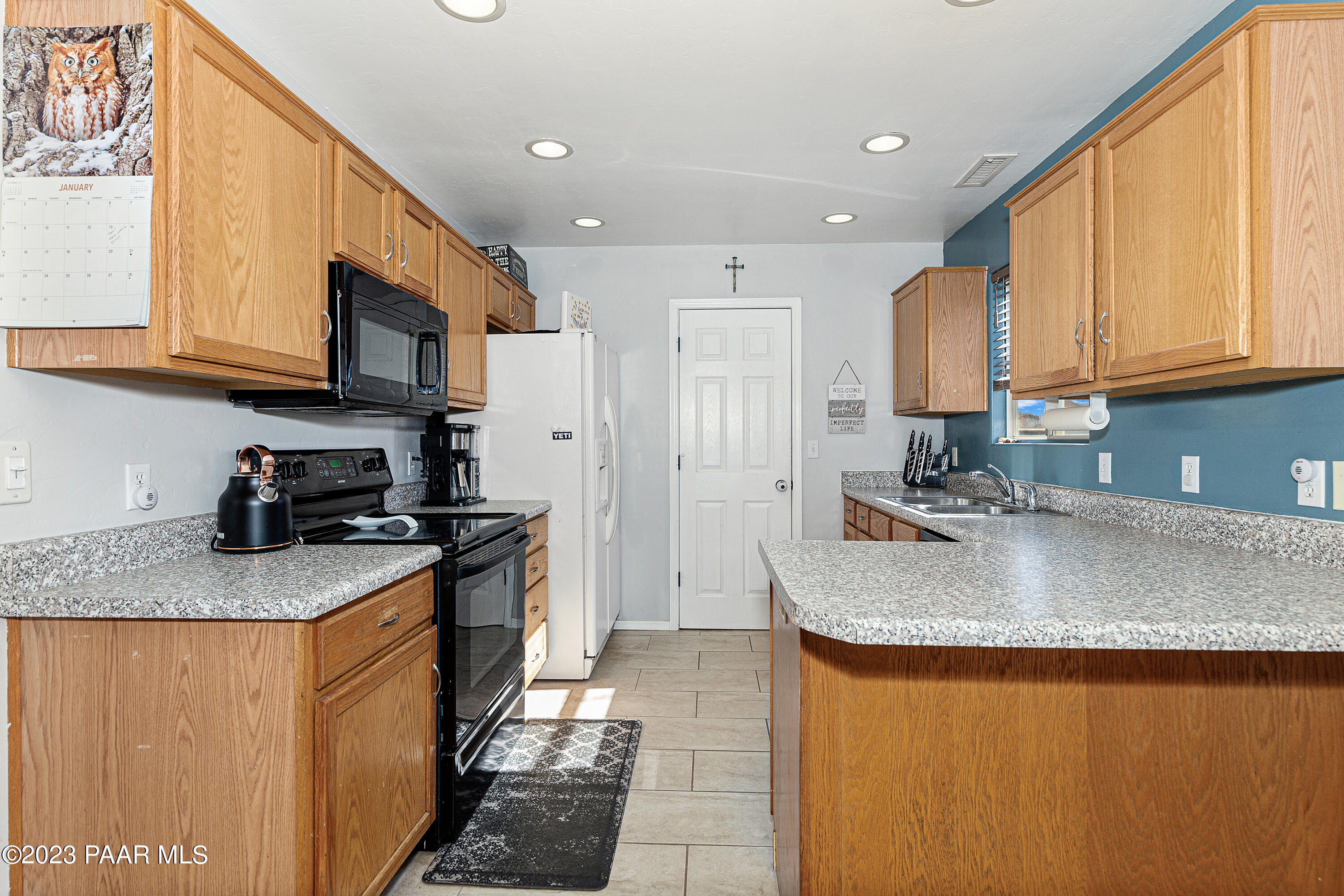 7131 East Silverlode Drive Prescott Valley, AZ 86314 - Photo 12 of 32 012_Kitchen