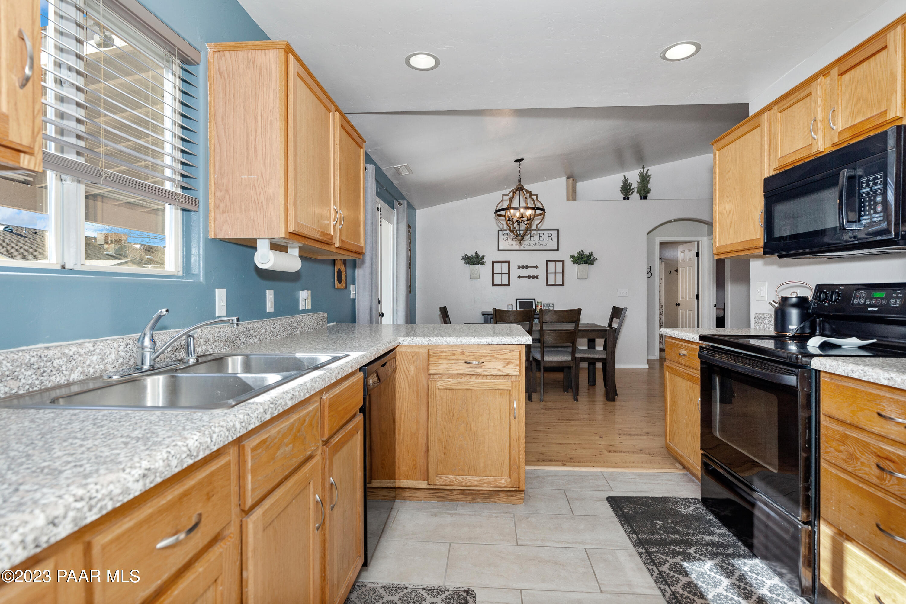 7131 East Silverlode Drive Prescott Valley, AZ 86314 - Photo 15 of 32 015_Kitchen
