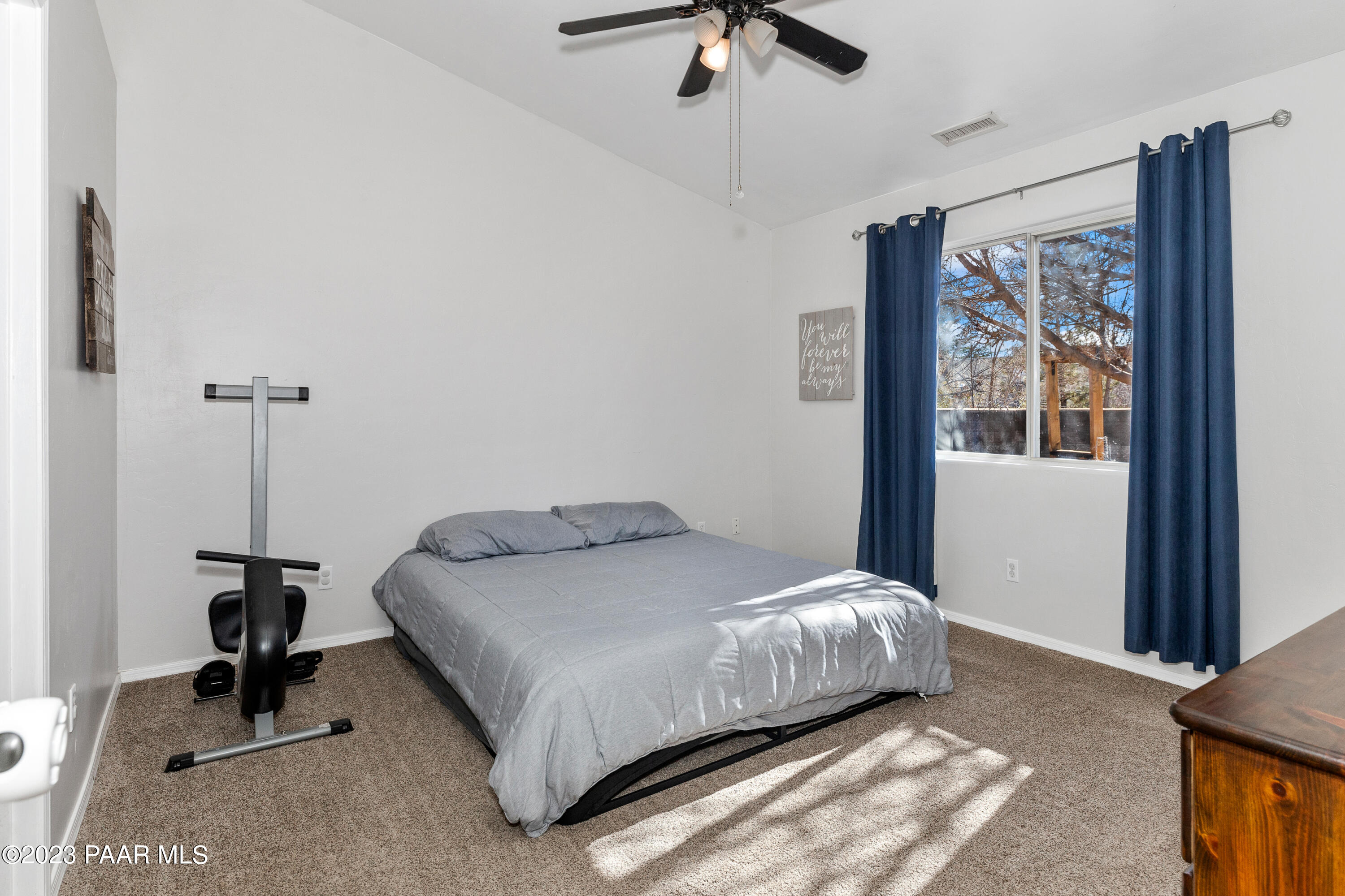 7131 East Silverlode Drive Prescott Valley, AZ 86314 - Photo 17 of 32 017_Master Bedroom