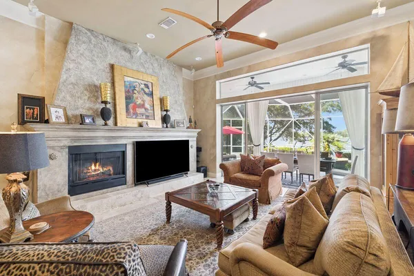 $3,299,000 | 700-702 Beach Drive, Destin, FL 32541