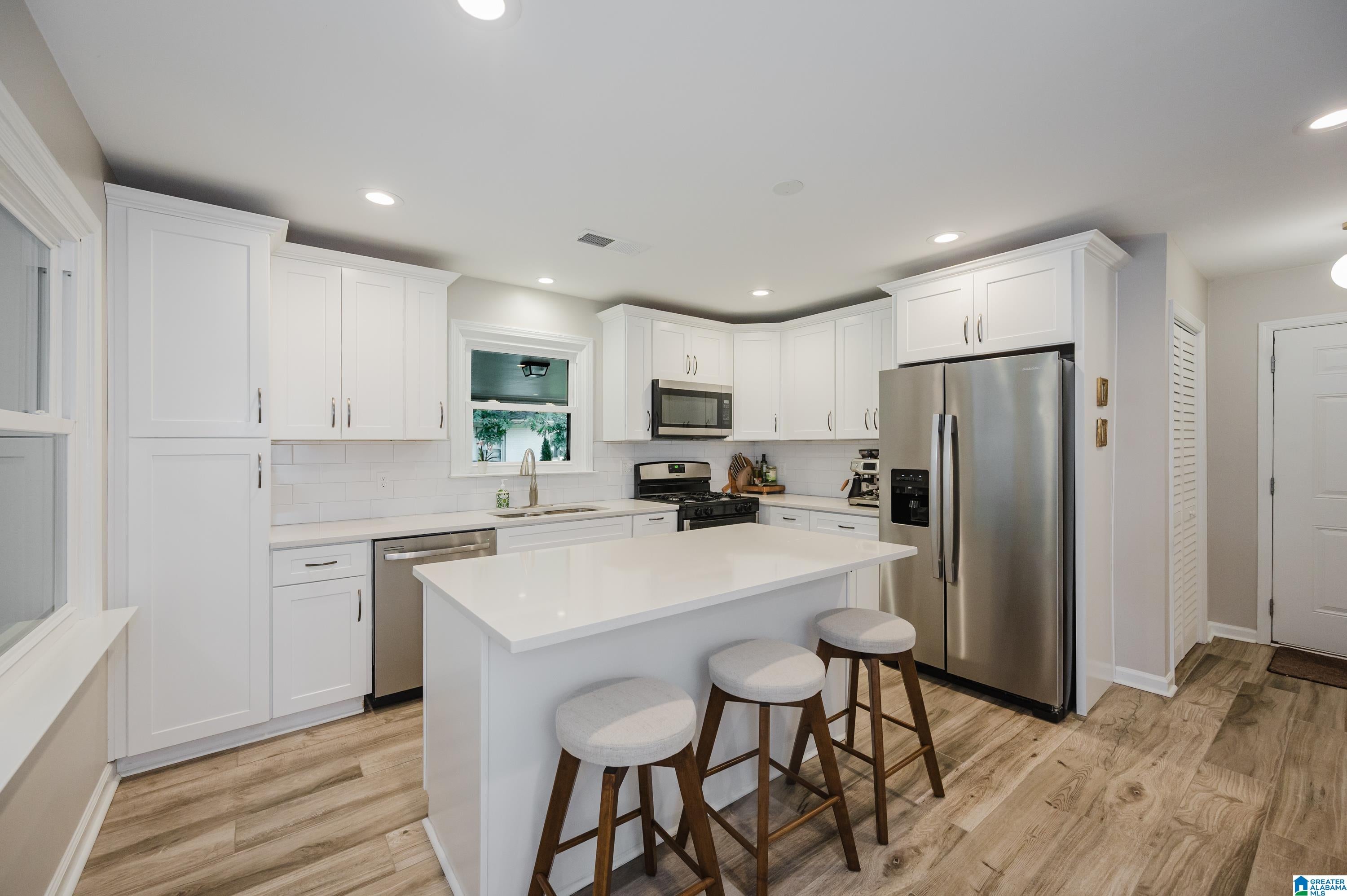 4009 Dolly Ridge Road Vestavia Hills, AL 35243 - Photo 13 of 36 Gallery Image 13