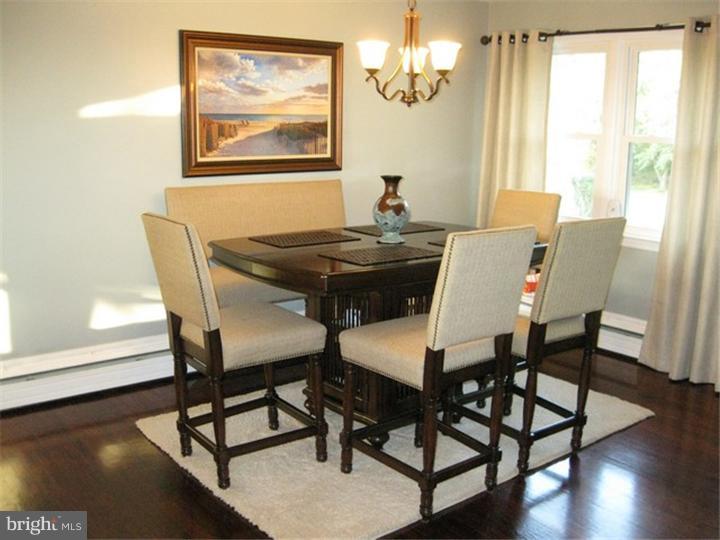 33 Pemberton Vincentown Road Pemberton, NJ 08068 - Photo 5 of 21 Dining Room
