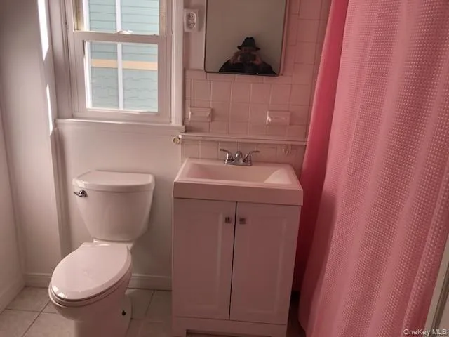 a view of entryway front of house