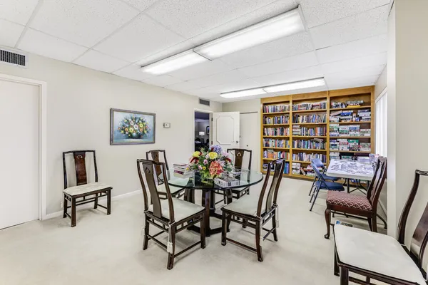 $259,900 | 200 Sanders Ferry Road, Unit 2210, Hendersonville, TN 37075