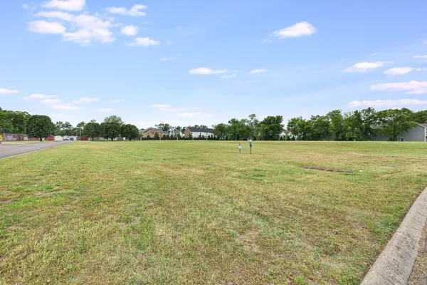 $259,900 | 200 Sanders Ferry Road, Unit 2210, Hendersonville, TN 37075