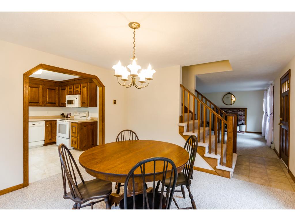 27 Naticook Road Merrimack, NH 03054 - Photo 8 of 28