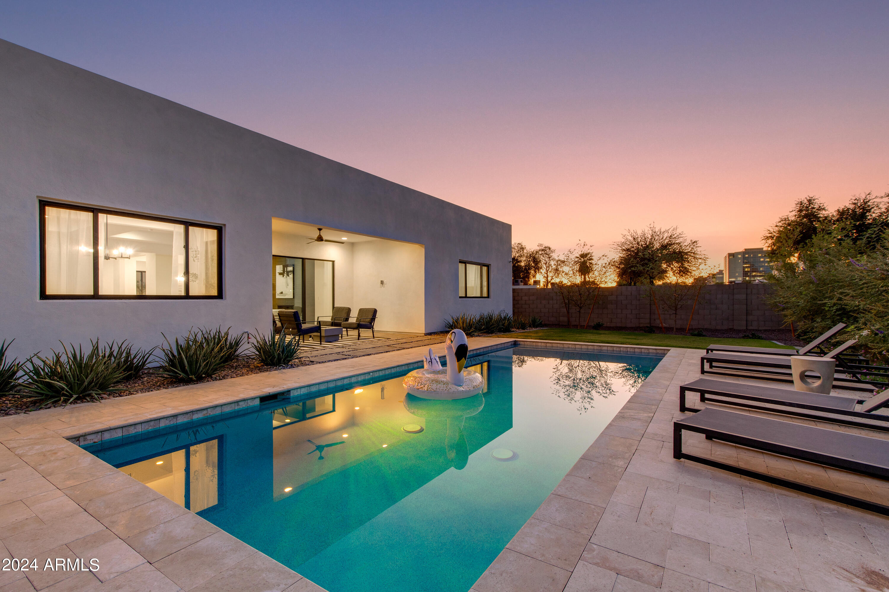 2802 East Pierson Street Phoenix, AZ 85016 - Photo 19 of 25 20-Pierson twilight