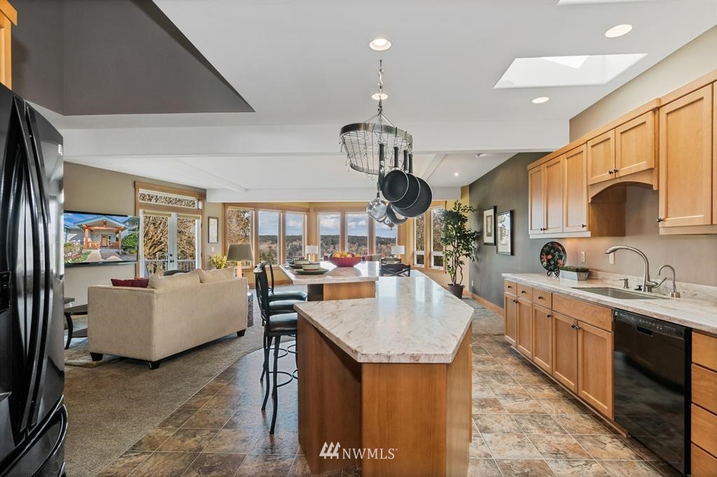 12379 Banner Road Southeast Olalla, WA 98359 - Photo 11 of 25 Gallery Image 11