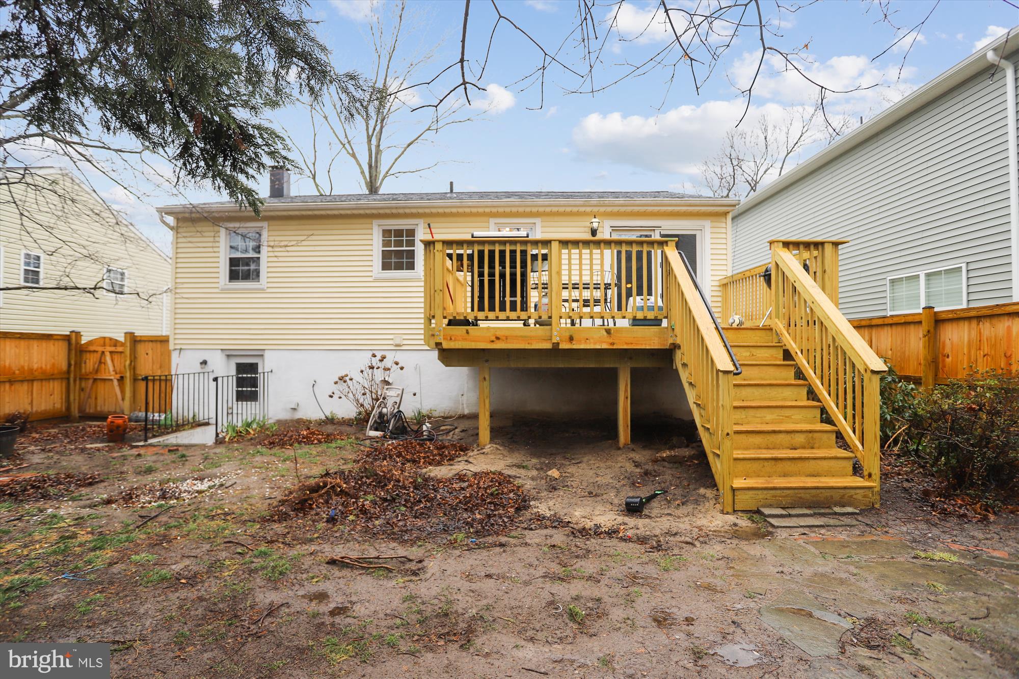 7838 East Shore Road Pasadena, MD 21122 - Photo 30 of 31 Another look at the new deck