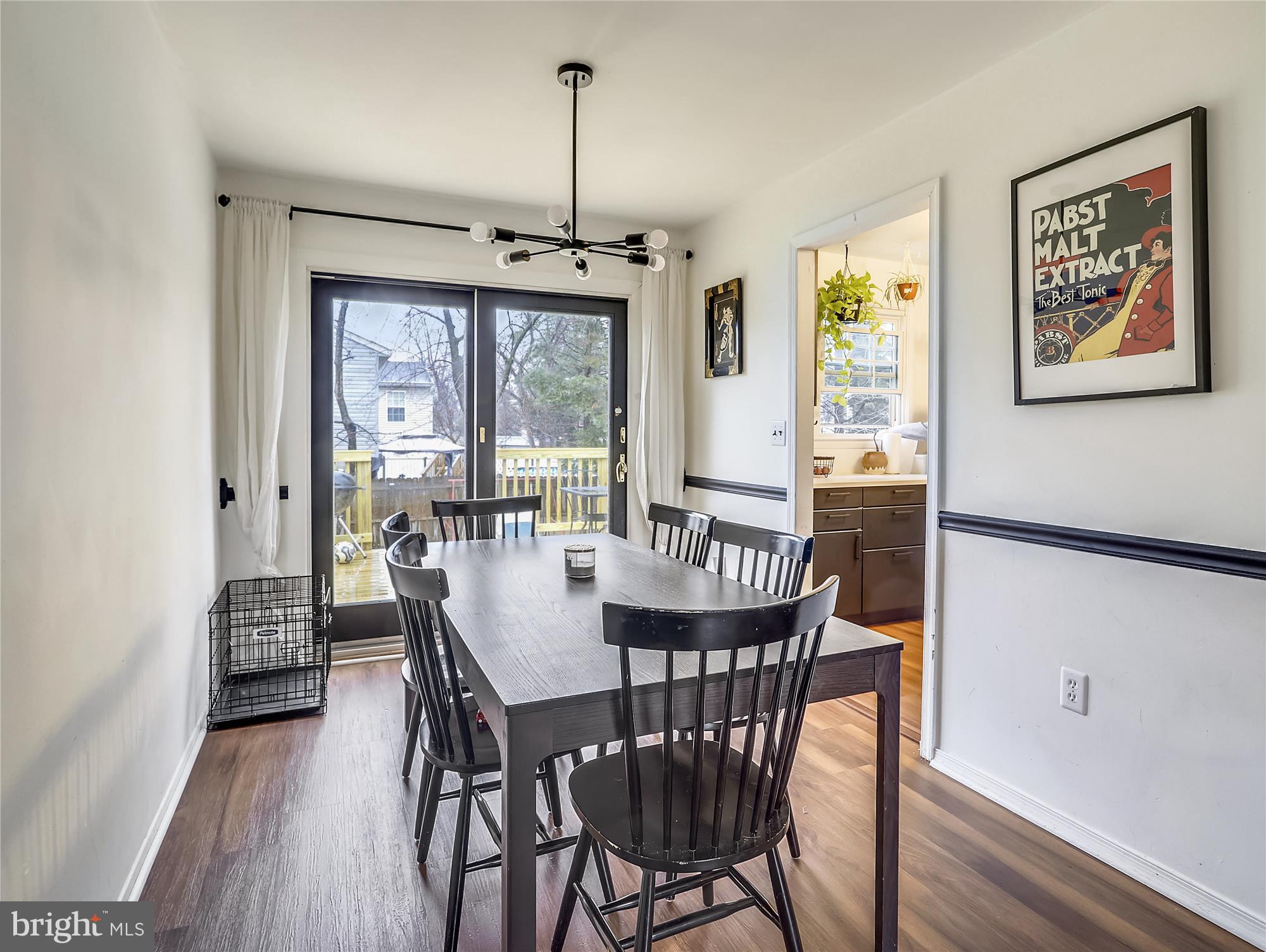 7838 East Shore Road Pasadena, MD 21122 - Photo 10 of 31 Terrific dining room
