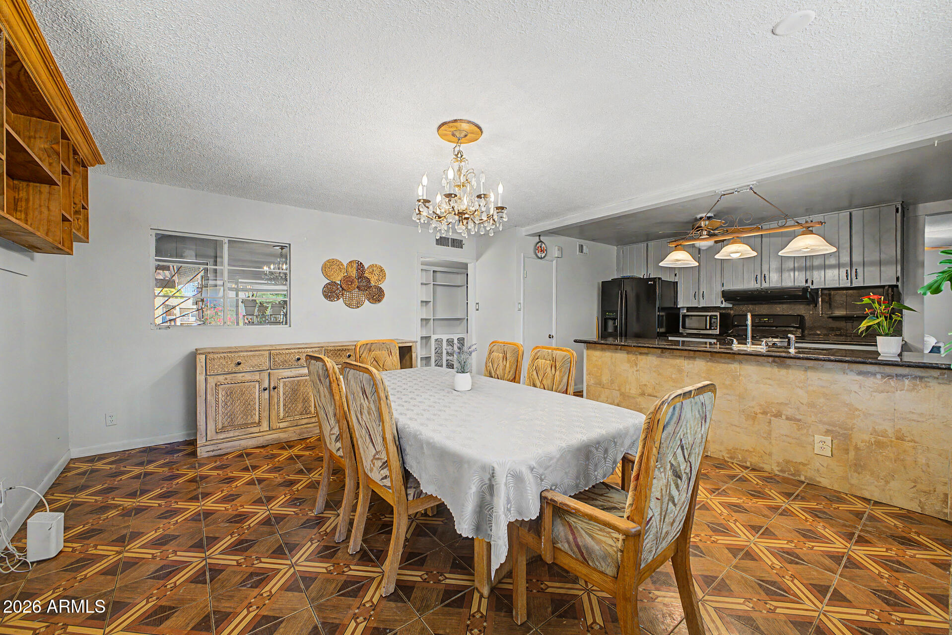 2227 West Rovey Avenue Phoenix, AZ 85015 - Photo 7 of 26 07 - Rovey