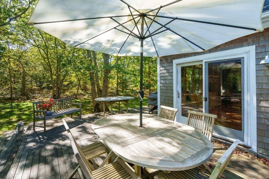 46 Crow Hollow Road West Tisbury, MA 02568 - Photo 5 of 28 Gallery Image 5