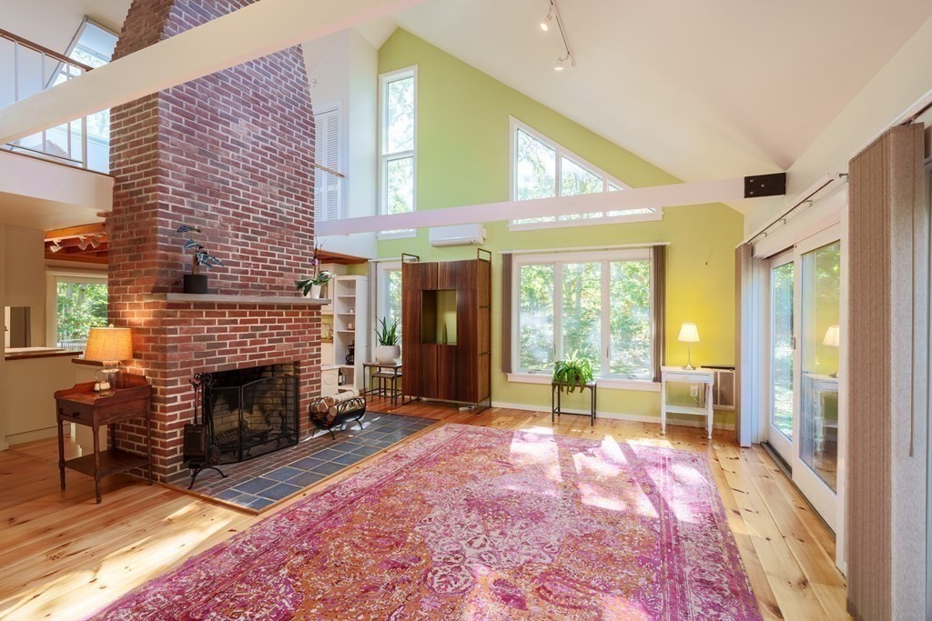 46 Crow Hollow Road West Tisbury, MA 02568 - Photo 8 of 28 Gallery Image 8