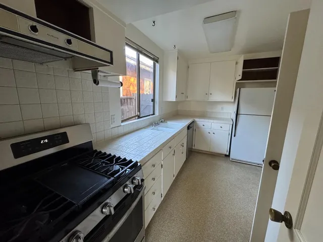 $3,725 | 730 Cambridge Avenue, Menlo Park, CA 94025