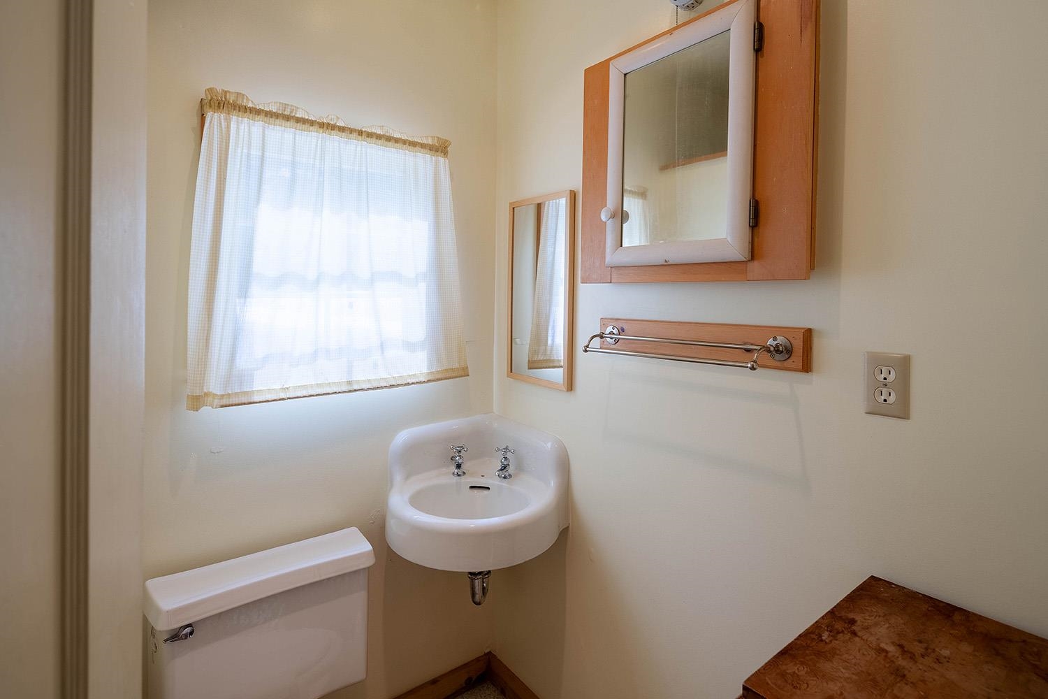 6170-6220 River Road Truckee, CA 96161 - Photo 14 of 21 Gallery Image 14