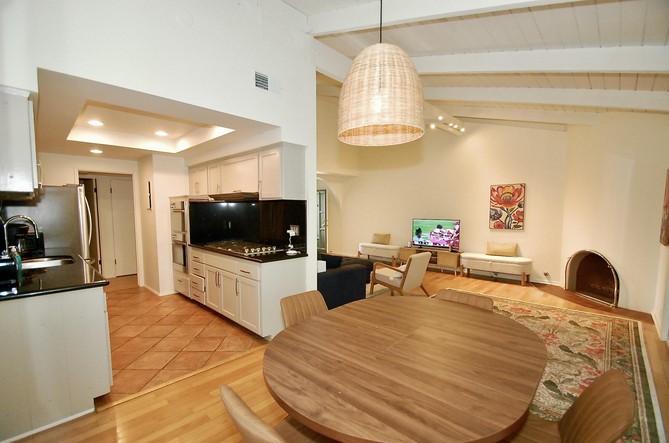 2648 State Street, Unit 32 Santa Barbara, CA 93105 - Photo 5 of 17 0DFDCC36-6C24-440F-A230-29F082B8928C_1_2