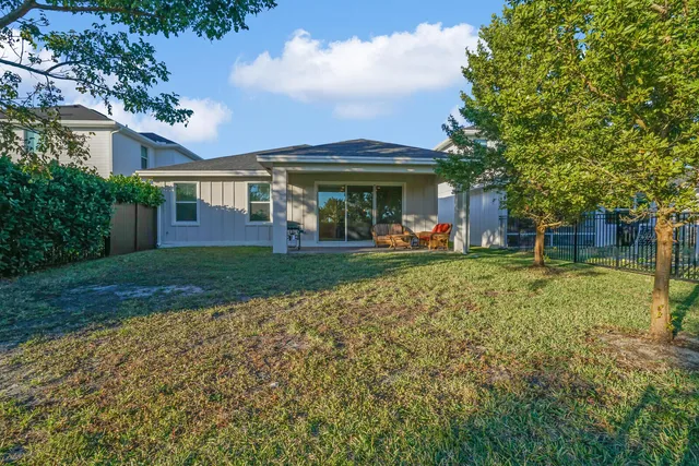 $3,500 | 19750 Split Rail Run, Loxahatchee, FL 33470