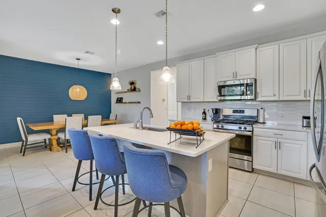 $3,500 | 19750 Split Rail Run, Loxahatchee, FL 33470