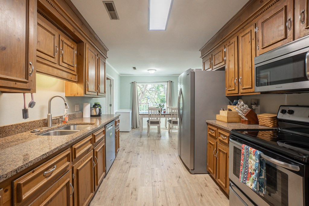 7090 Meeting House Road Dalzell, SC 29040 - Photo 8 of 19