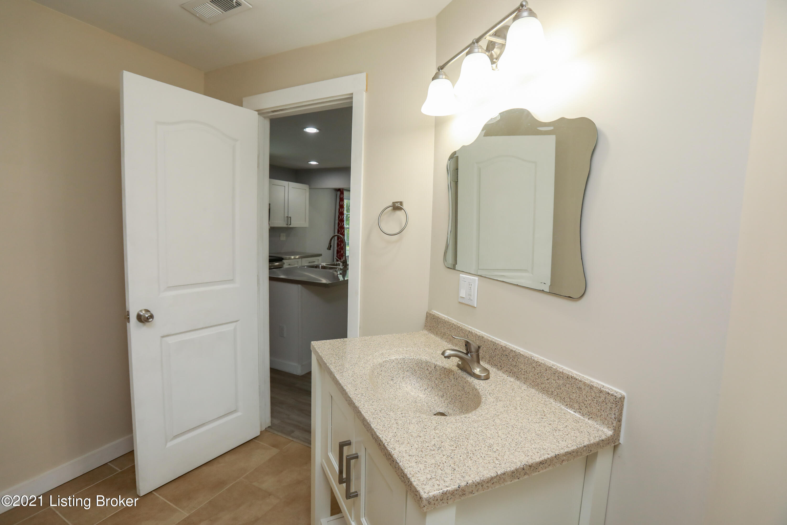 1023 Reeves Road Louisville, KY 40219 - Photo 19 of 21 Reeves-111