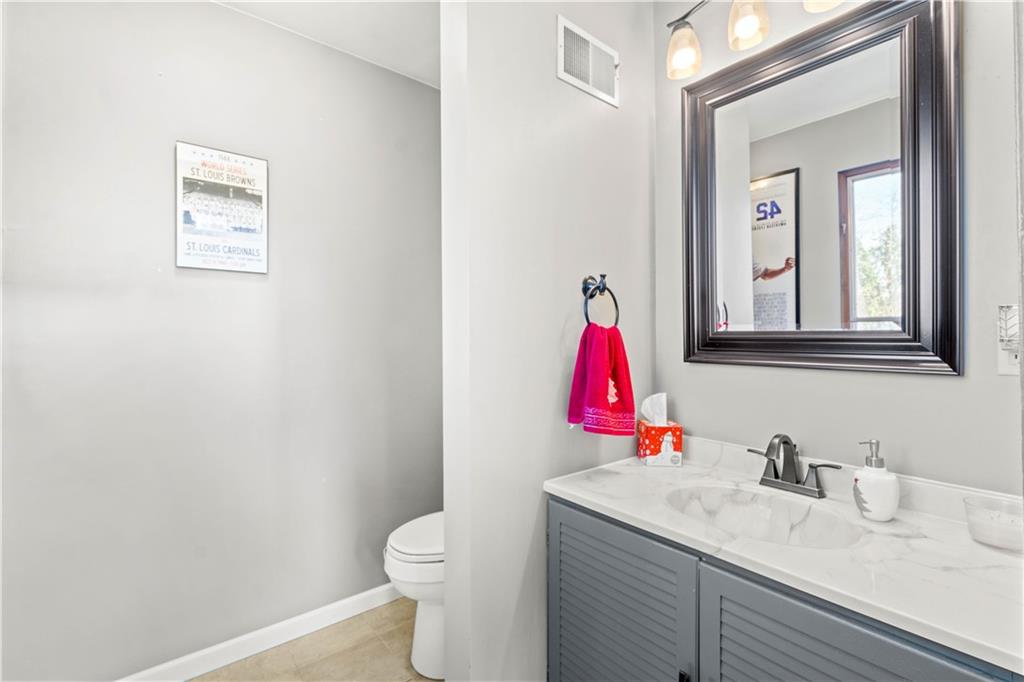 410 Edgewood Road Pittsburgh, PA 15221 - Photo 19 of 25 Gallery Image 19