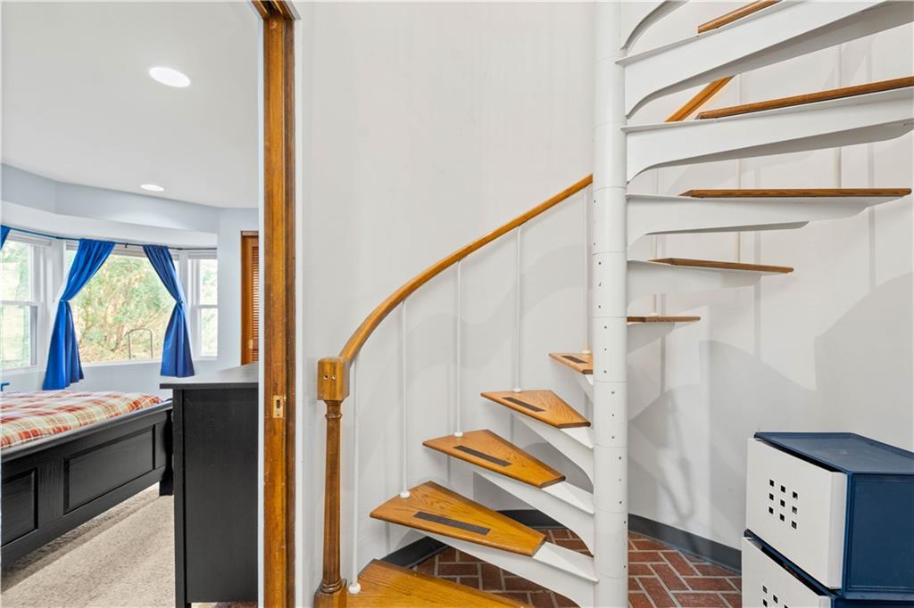 410 Edgewood Road Pittsburgh, PA 15221 - Photo 22 of 25 Gallery Image 22