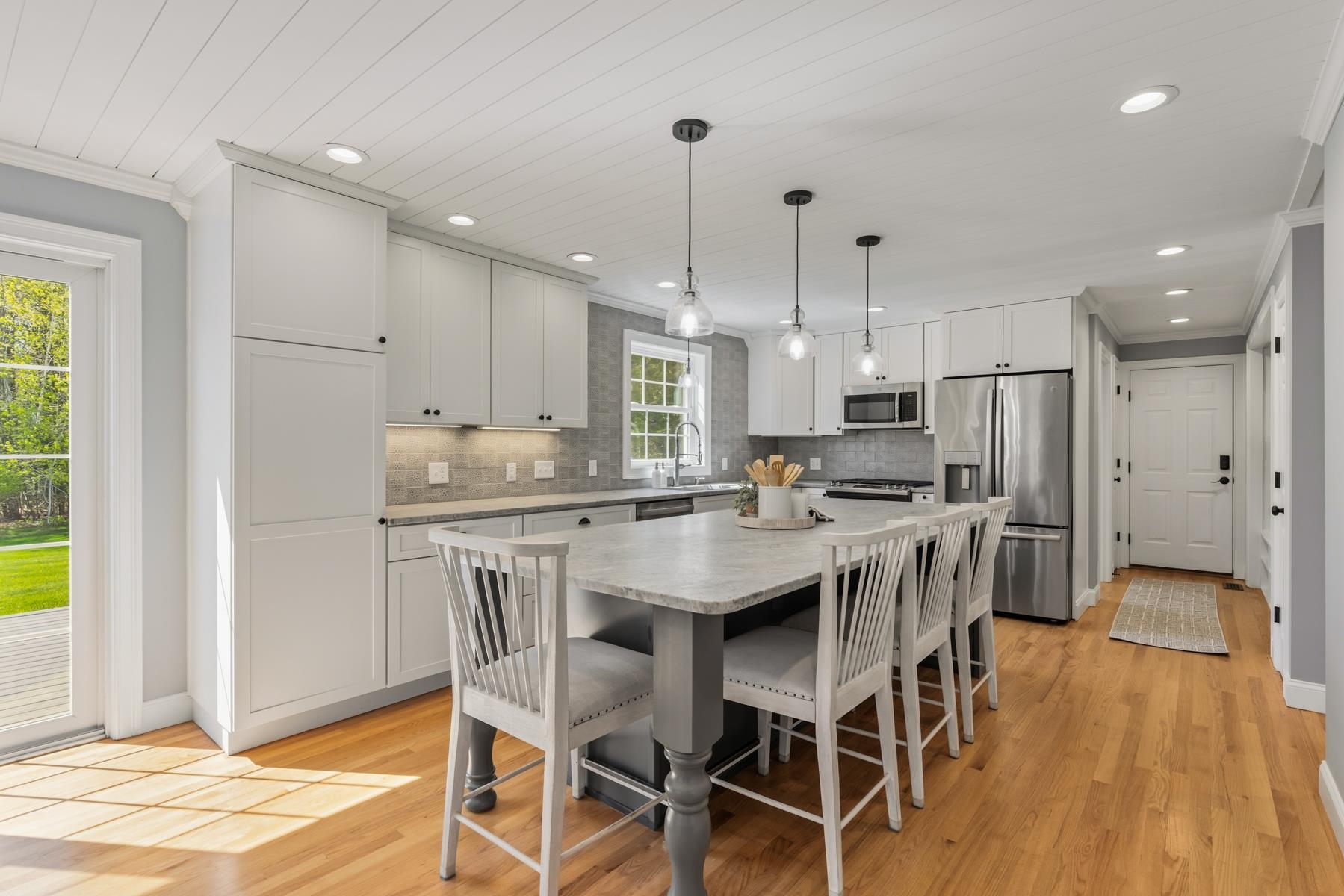 8 Lilac Way Stratham, NH 03885 - Photo 10 of 53