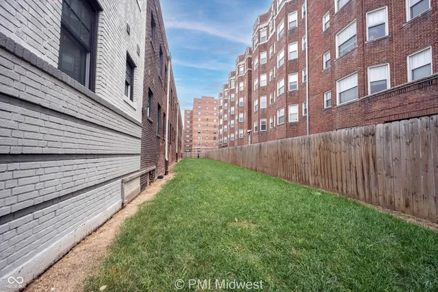 $899 | 1309 North Pennsylvania Street, Unit 102, Indianapolis, IN 46202