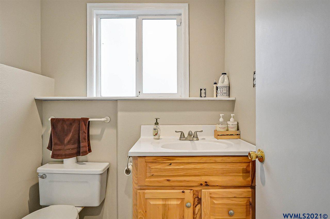 41241 Manitau Road Southeast Stayton, OR 97383 - Photo 18 of 42 Gallery Image 18