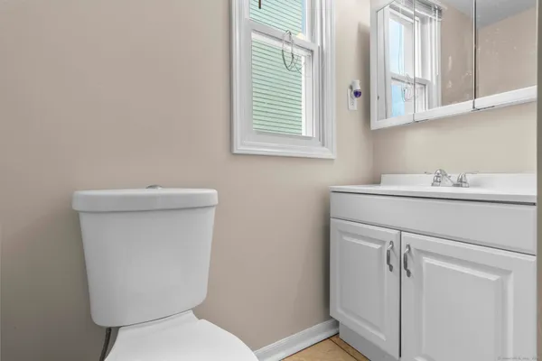 $1,600 | 329 Broad Street, Unit 2, New Britain, CT 06053