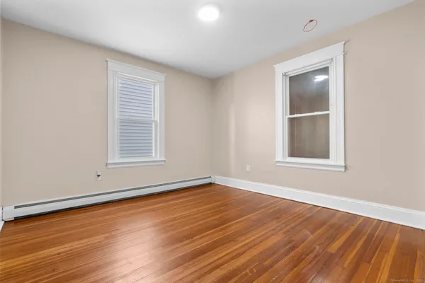 $1,600 | 329 Broad Street, Unit 2, New Britain, CT 06053