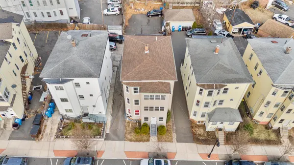 $1,600 | 329 Broad Street, Unit 2, New Britain, CT 06053