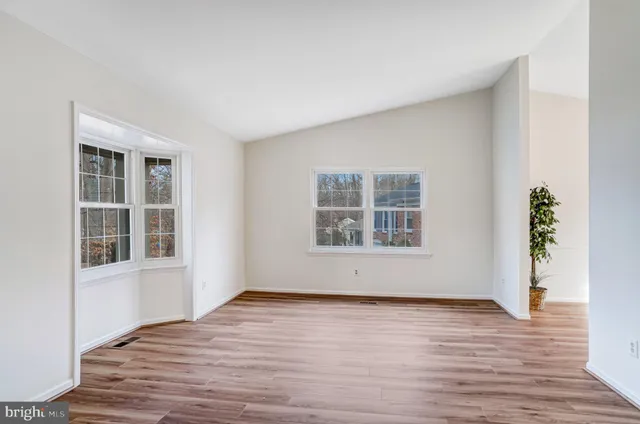 $895,000 | 9019 Octavia Court, Springfield, VA 22153