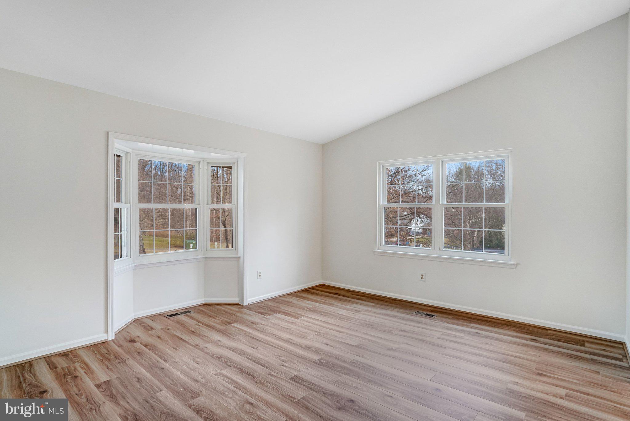 9019 Octavia Court Springfield, VA 22153 - Photo 15 of 54 So much natural light