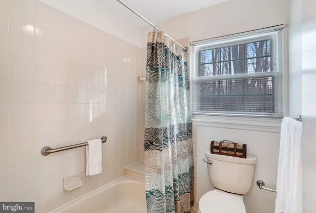 $895,000 | 9019 Octavia Court, Springfield, VA 22153