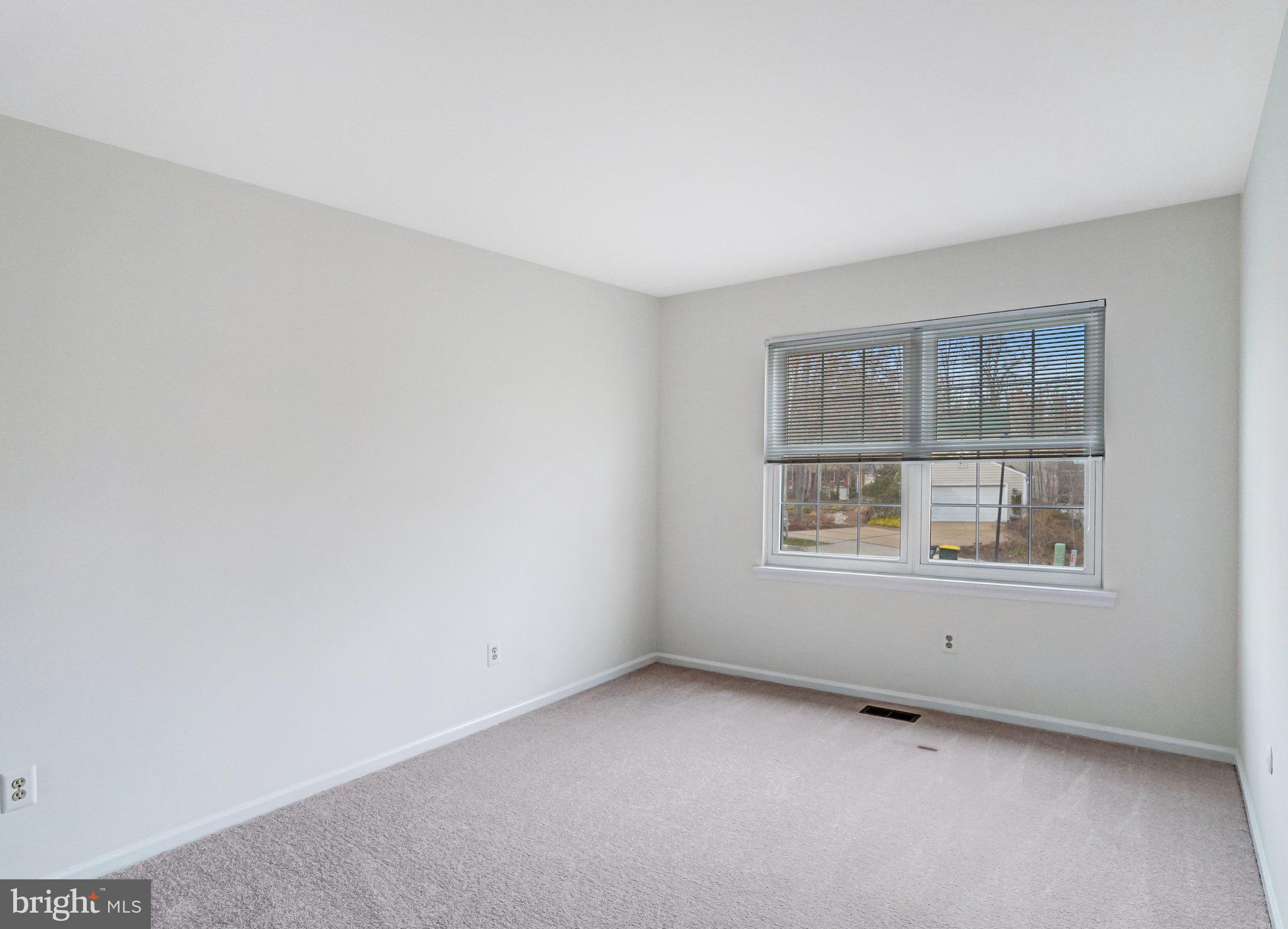 9019 Octavia Court Springfield, VA 22153 - Photo 29 of 54 Newer Thompson Creek windows