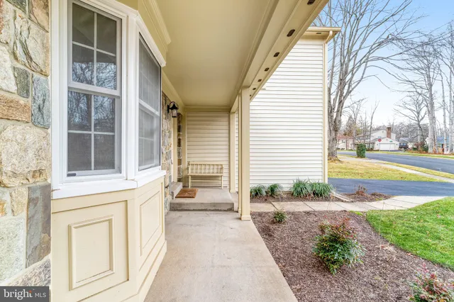 $895,000 | 9019 Octavia Court, Springfield, VA 22153