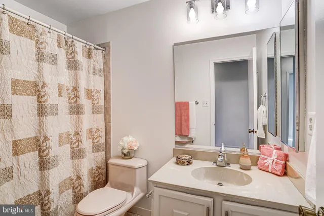 $895,000 | 9019 Octavia Court, Springfield, VA 22153