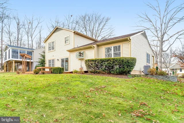 $895,000 | 9019 Octavia Court, Springfield, VA 22153