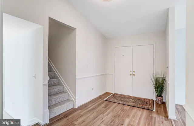 $895,000 | 9019 Octavia Court, Springfield, VA 22153